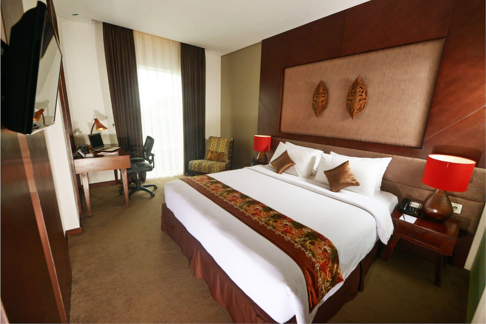Grand Tjokro Hotel Balikpapan Buitenkant foto