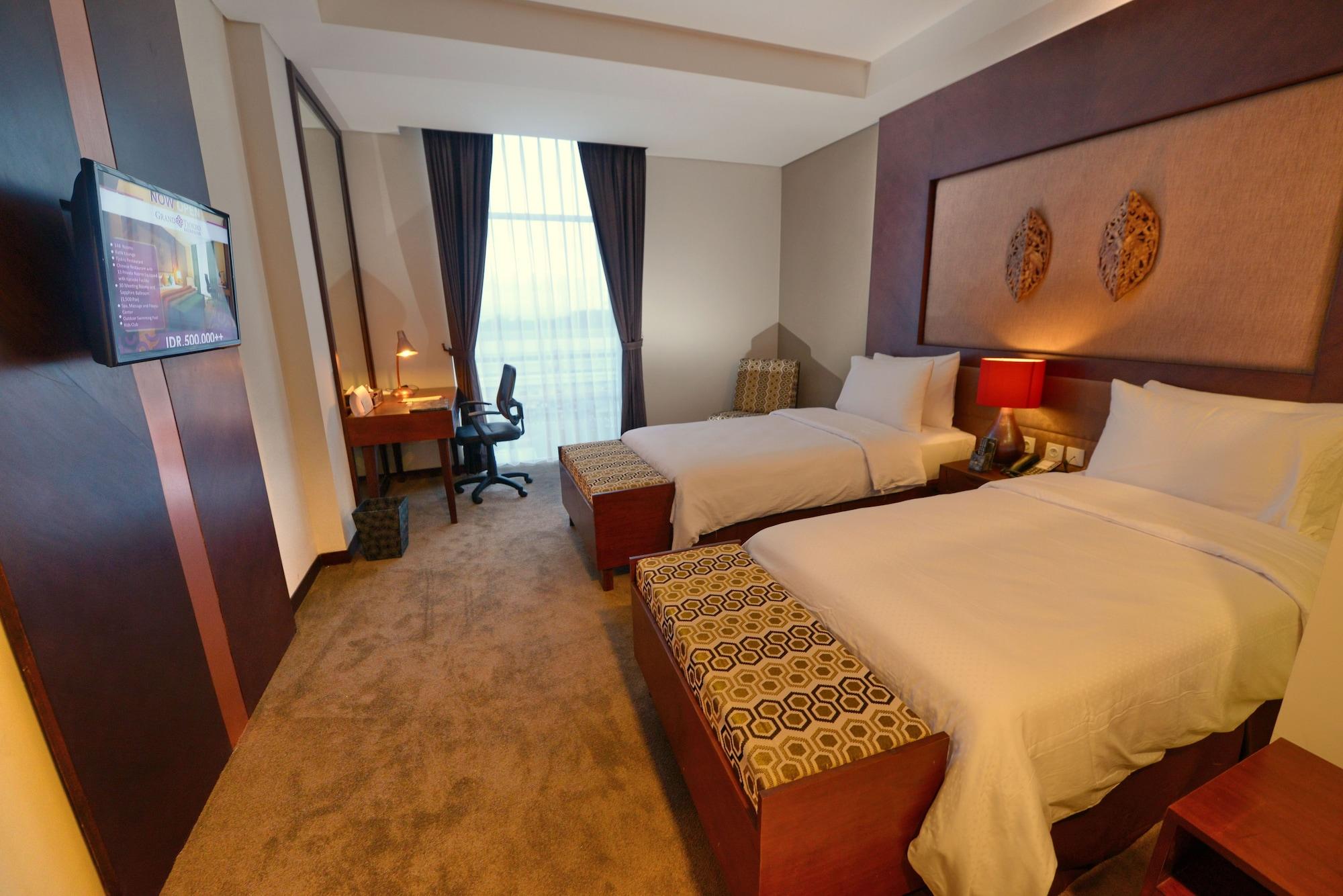 Grand Tjokro Hotel Balikpapan Buitenkant foto