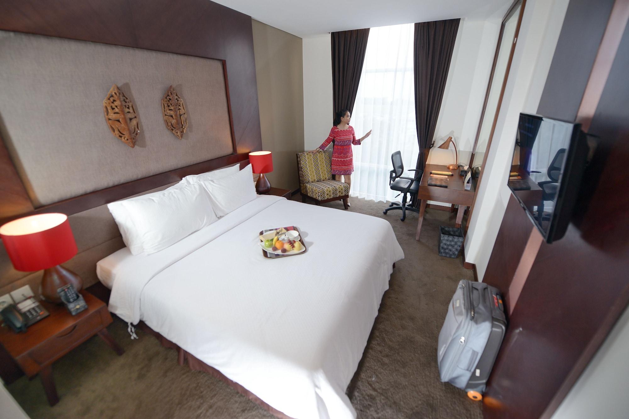 Grand Tjokro Hotel Balikpapan Buitenkant foto