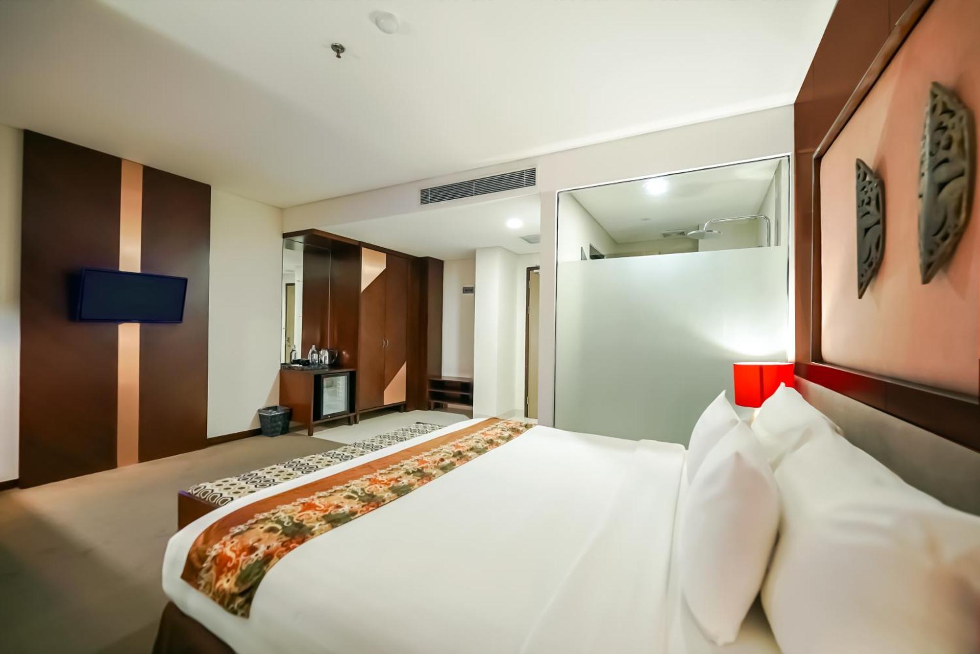 Grand Tjokro Hotel Balikpapan Buitenkant foto
